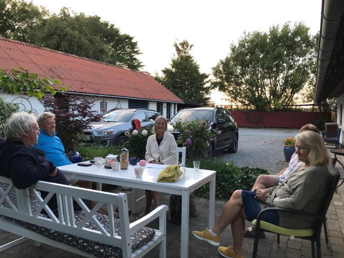 Fuglsang Bed & Breakfast Йёрринг Экстерьер фото