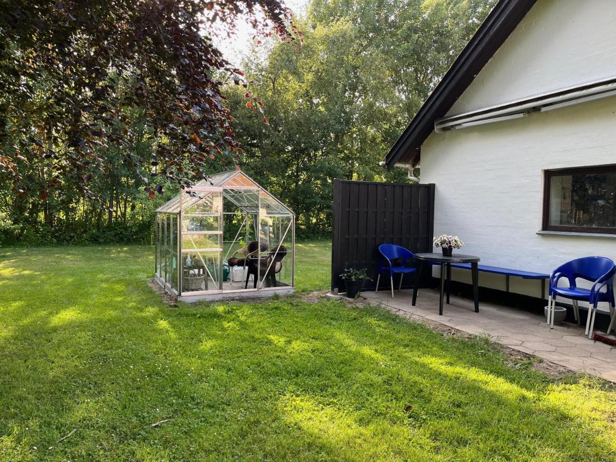 Fuglsang Bed & Breakfast Йёрринг Экстерьер фото